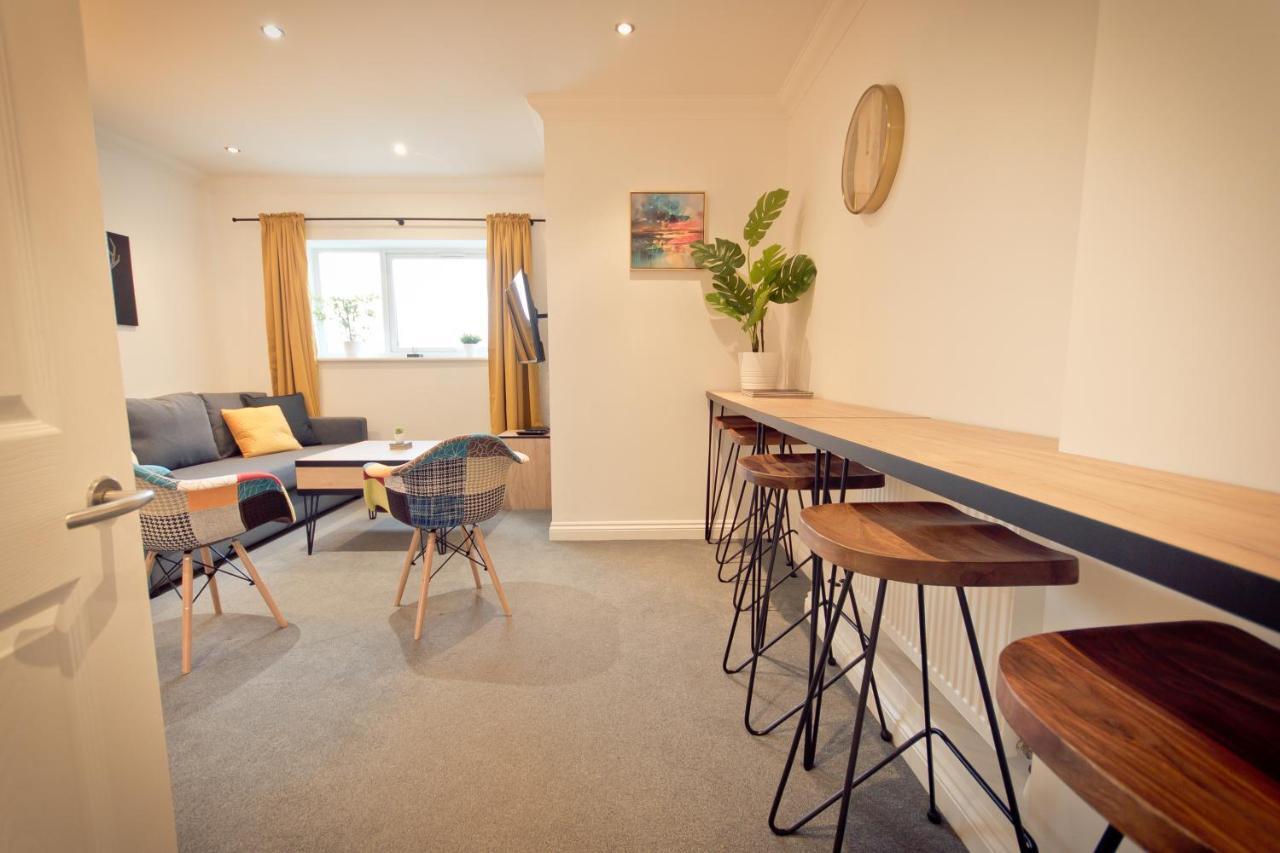 Top View 2 Bedroom Apartments Plymouth Exterior foto